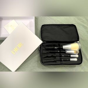 NIB Women’s Luxury DIOR makeup bag organizer w/ 4 set brush Perfect Travel pouch